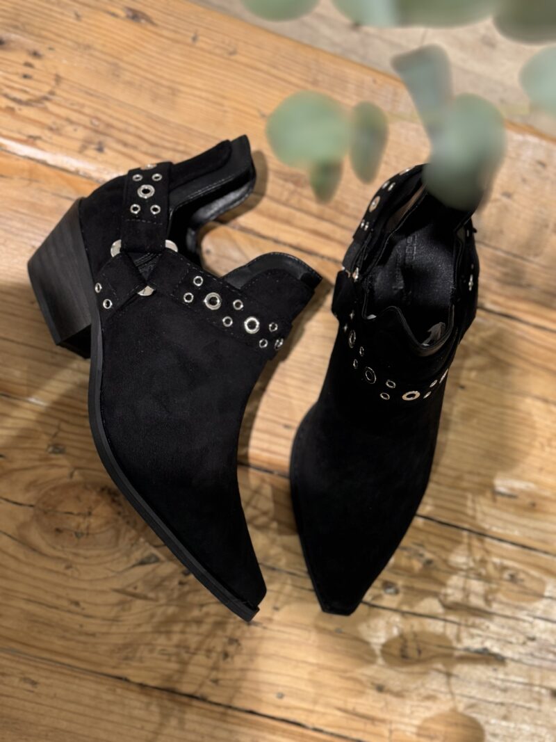 BOTÍN HEBILLA NEGRA